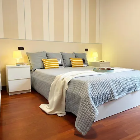 Konukevi Holihome - La Dei Fiori 3*